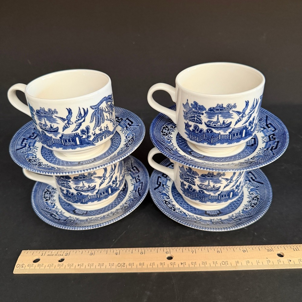 Vintage Churchill Blue Willow Tea Cup and Saucer Set of 4 Staffordshire England - Picture 7 of 8